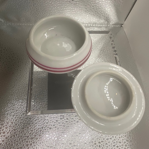 Porcelaine de Limoges France small trinket container - Picture 3 of 5